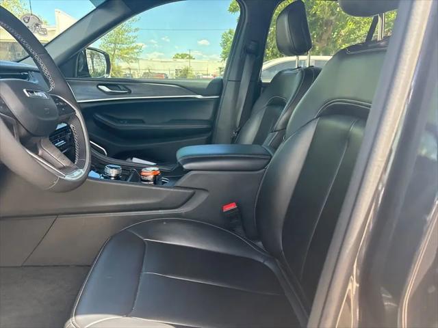 2025 Jeep Grand Cherokee Limited 4x2