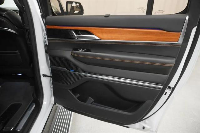 2023 Jeep Grand Wagoneer L Series III 4x4