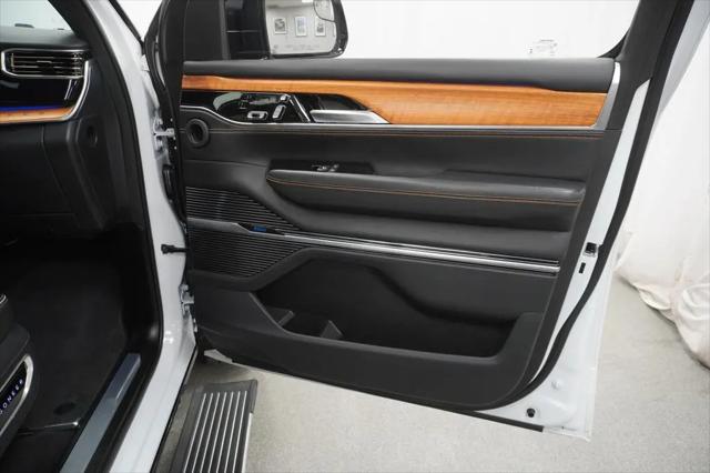 2023 Jeep Grand Wagoneer L Series III 4x4