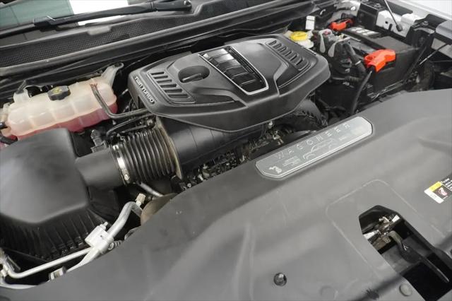 2023 Jeep Grand Wagoneer L Series III 4x4