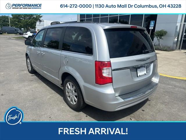 2012 Chrysler Town & Country Touring
