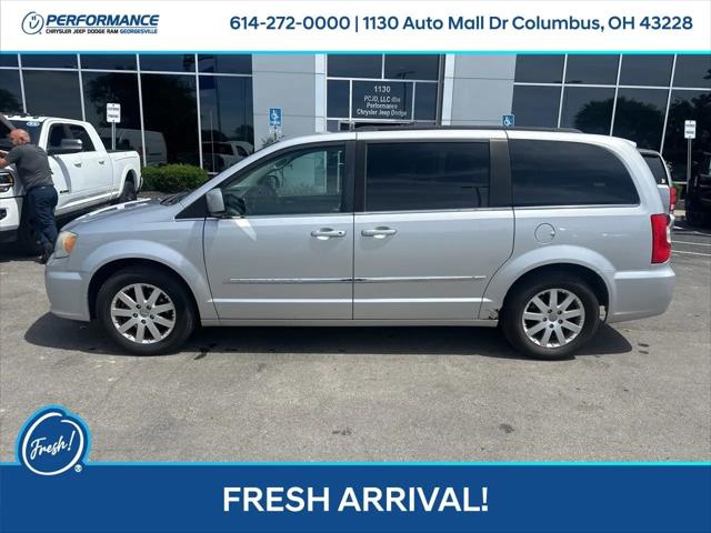 2012 Chrysler Town & Country Touring