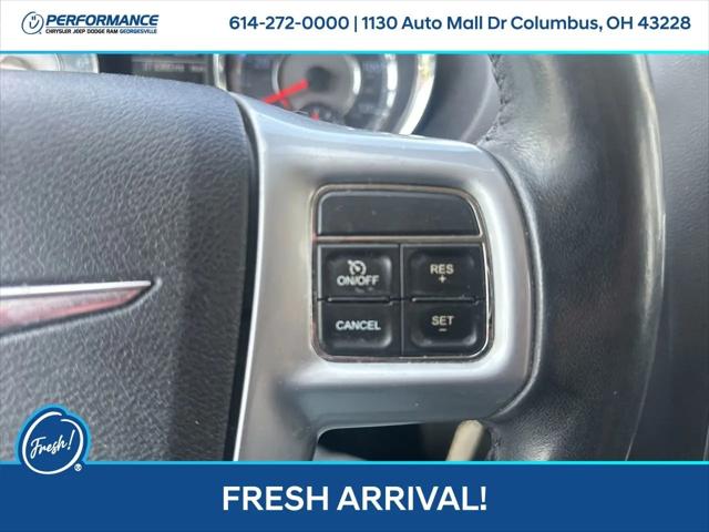 2012 Chrysler Town & Country Touring