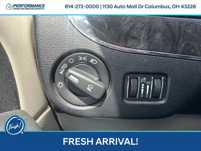 2012 Chrysler Town & Country Touring