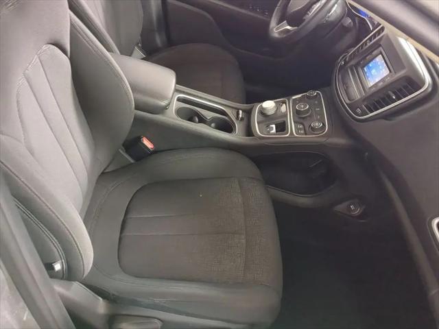2016 Chrysler 200 Limited Platinum