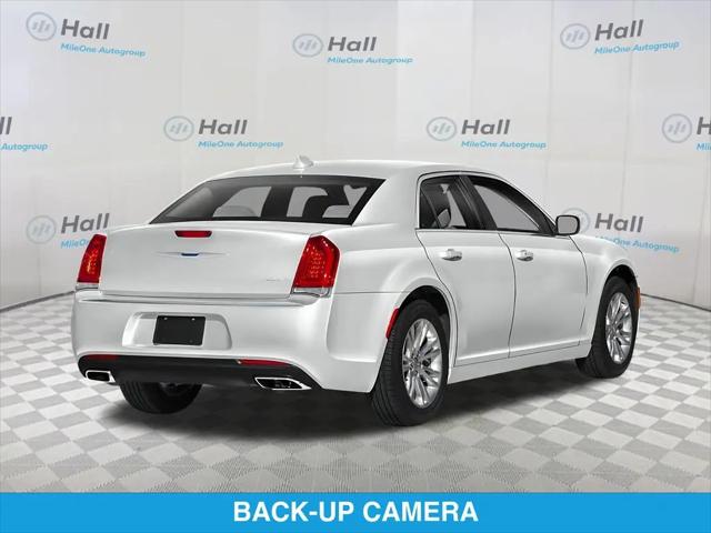 2022 Chrysler 300 Touring L AWD