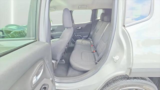 2020 Jeep Renegade Latitude FWD