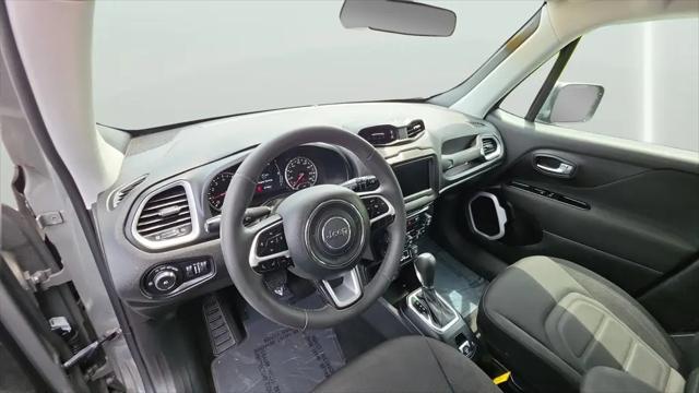 2020 Jeep Renegade Latitude FWD