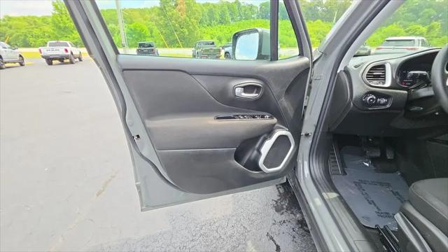 2020 Jeep Renegade Latitude FWD