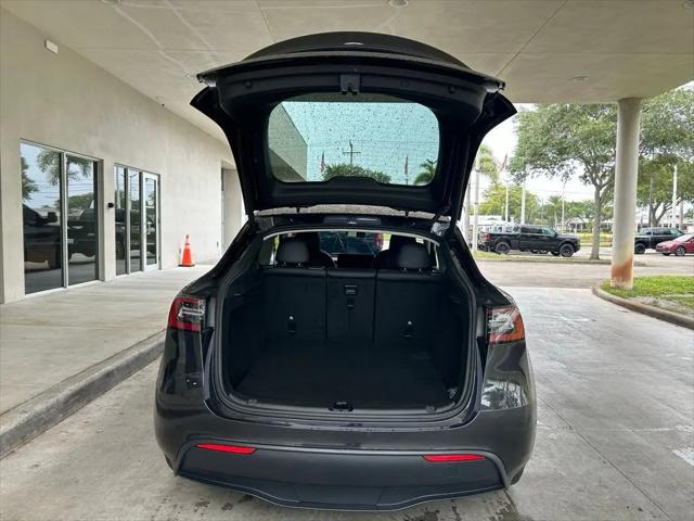 2024 Tesla Model Y Long Range Single Motor Rear-Wheel Drive