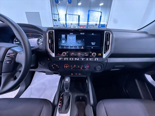 2025 Nissan Frontier Crew Cab SV 4x4