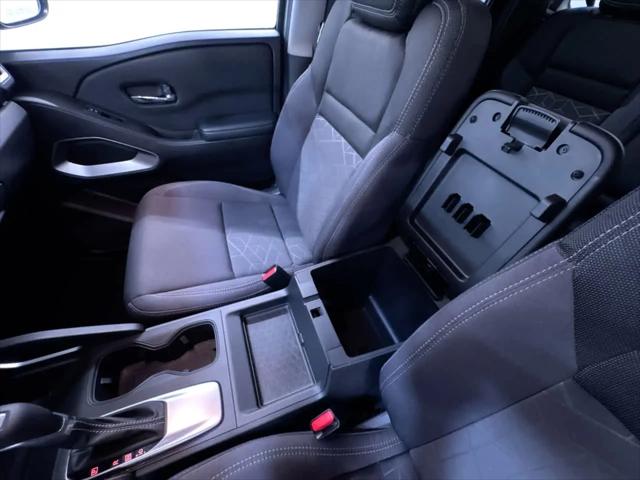 2025 Nissan Frontier Crew Cab SV 4x4
