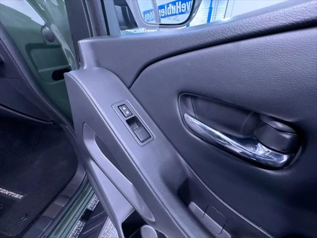 2025 Nissan Frontier Crew Cab SV 4x4