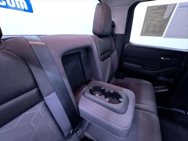 2025 Nissan Frontier Crew Cab SV 4x4