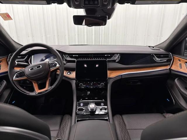 2025 Jeep Grand Cherokee Summit Reserve 4x4