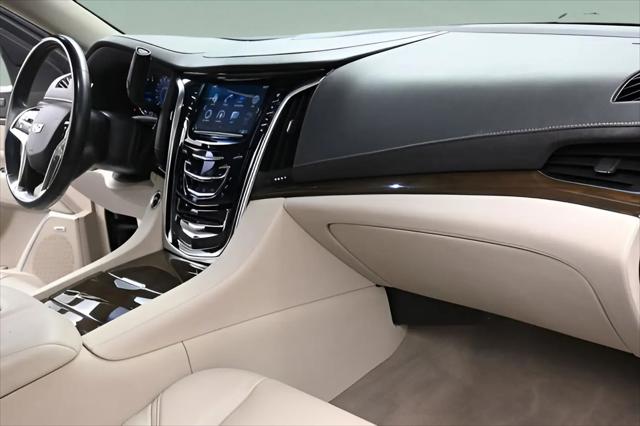 2020 Cadillac Escalade Luxury