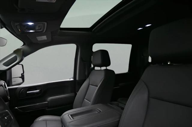 2022 Chevrolet Silverado 2500HD 4WD Crew Cab Standard Bed LTZ