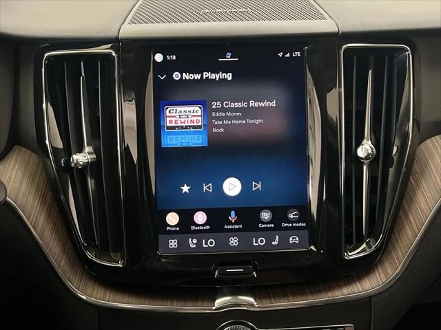 2022 Volvo XC60 B5 Momentum