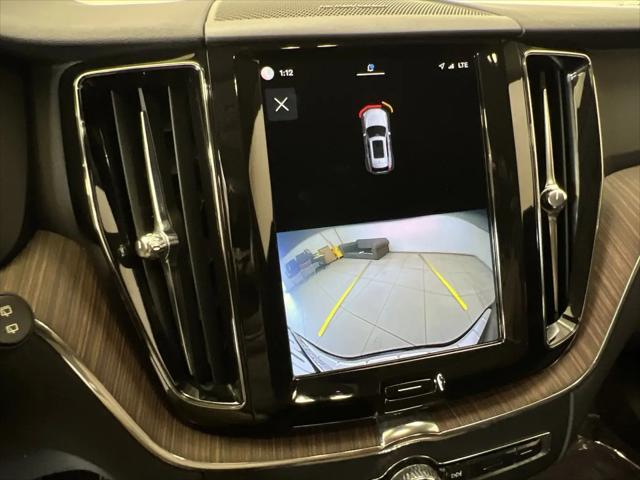 2022 Volvo XC60 B5 Momentum