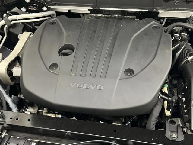 2022 Volvo XC60 B5 Momentum
