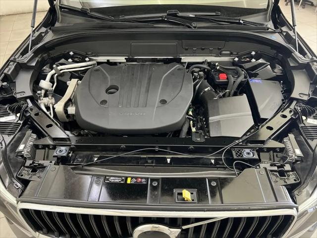 2022 Volvo XC60 B5 Momentum