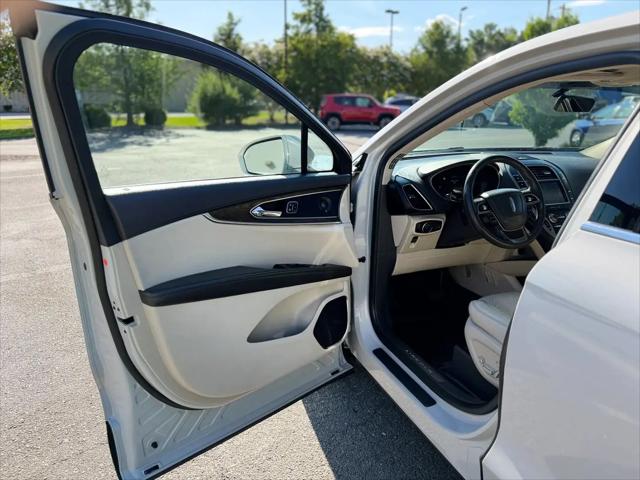 2019 Lincoln Nautilus Reserve