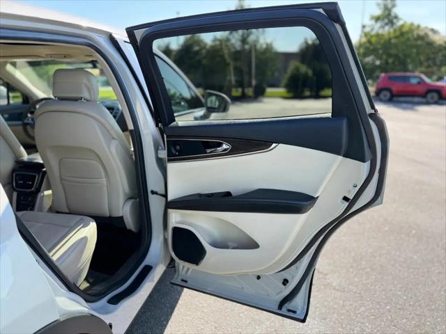 2019 Lincoln Nautilus Reserve