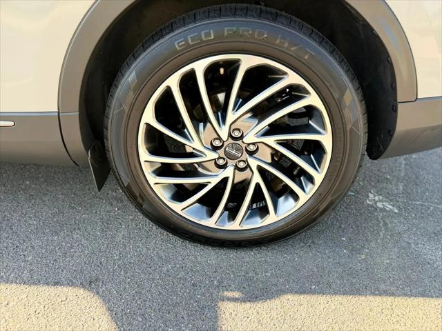 2019 Lincoln Nautilus Reserve