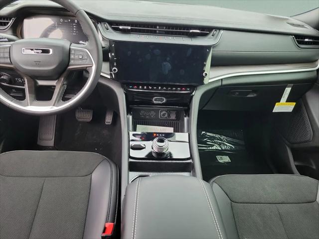 2026 Jeep Grand Cherokee L Altitude 4x4