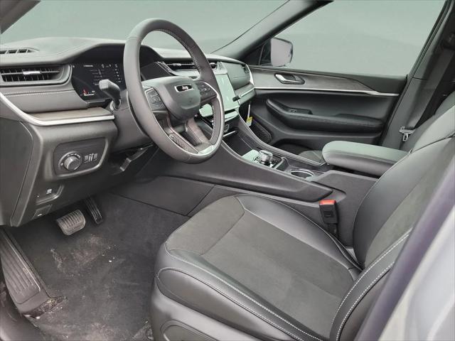2026 Jeep Grand Cherokee L Altitude 4x4
