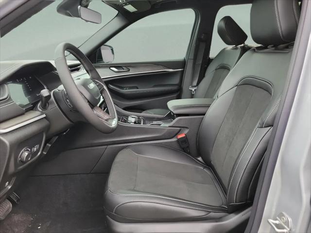 2026 Jeep Grand Cherokee L Altitude 4x4