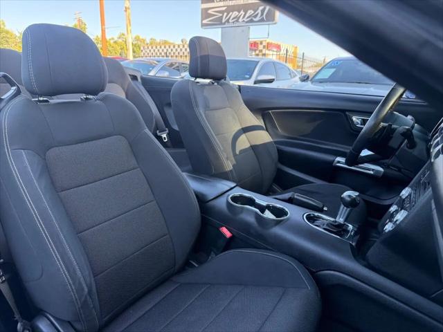 2017 Ford Mustang V6