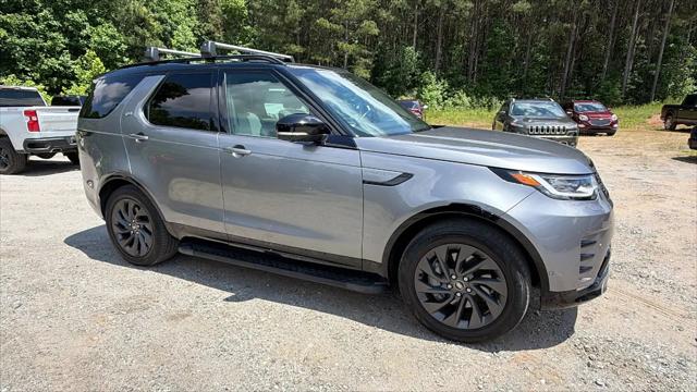 2023 Land Rover Discovery P300 S R-Dynamic