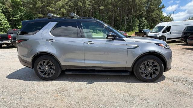 2023 Land Rover Discovery P300 S R-Dynamic