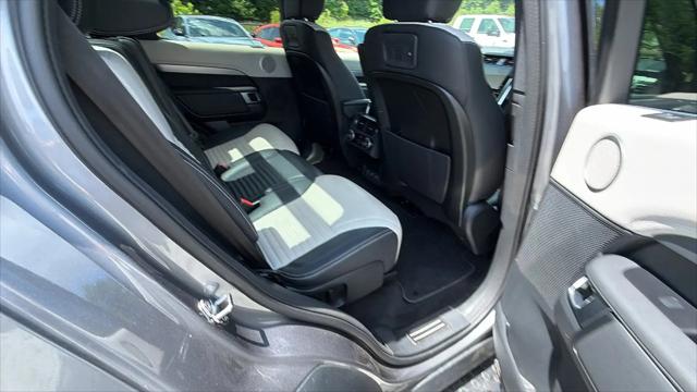 2023 Land Rover Discovery P300 S R-Dynamic