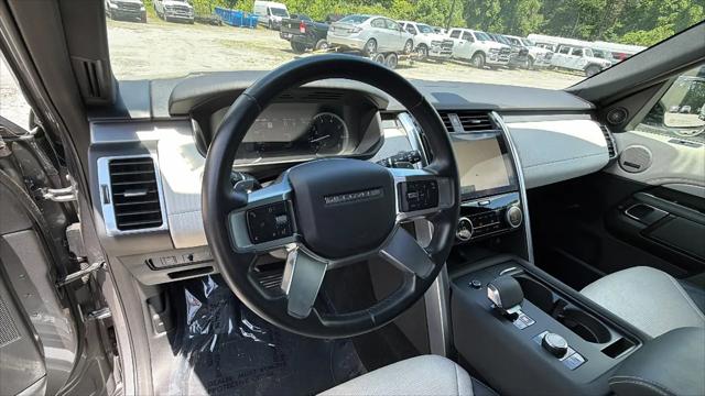 2023 Land Rover Discovery P300 S R-Dynamic