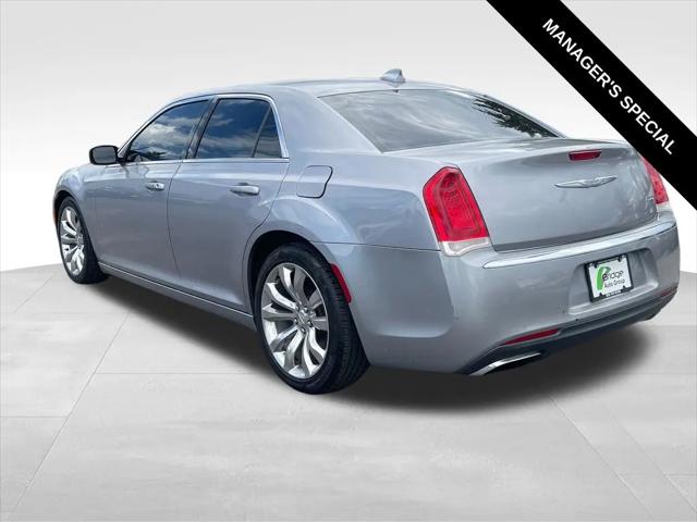 2017 Chrysler 300 Limited