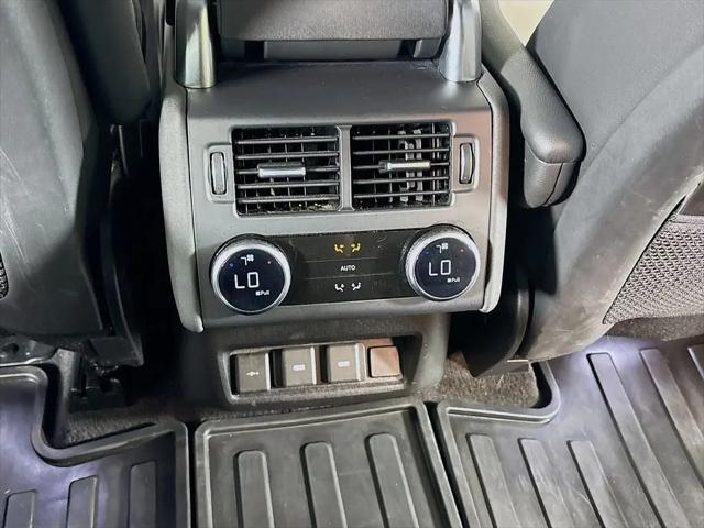 2023 Land Rover Discovery P300 S R-Dynamic
