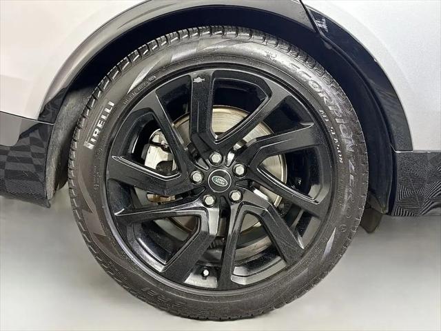 2023 Land Rover Discovery P300 S R-Dynamic