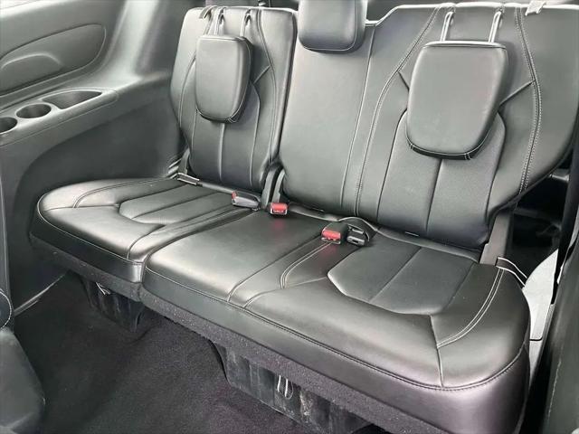 2024 Chrysler Pacifica Hybrid S Appearance Pkg