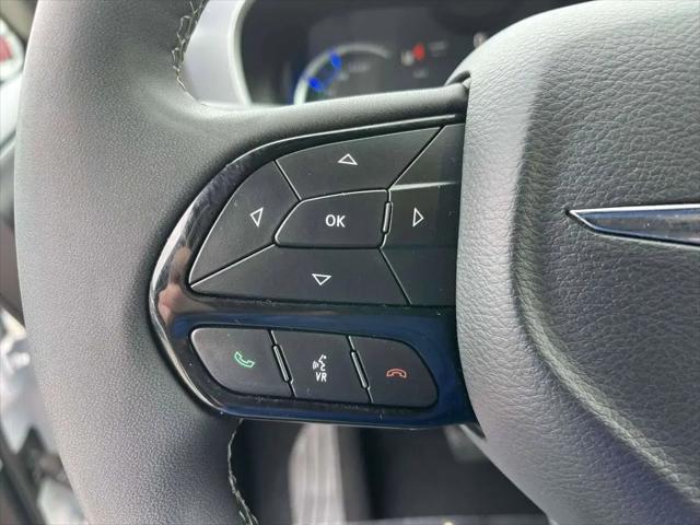 2024 Chrysler Pacifica Hybrid S Appearance Pkg