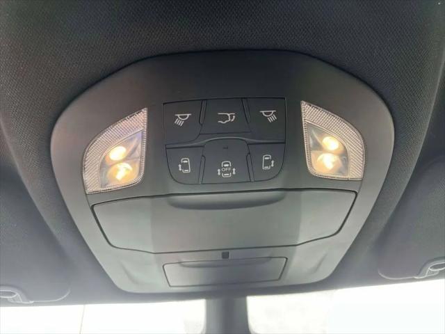 2024 Chrysler Pacifica Hybrid S Appearance Pkg