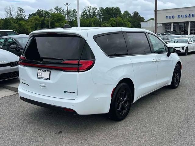 2024 Chrysler Pacifica Hybrid S Appearance Pkg