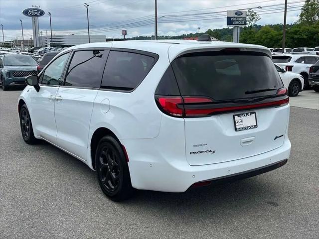 2024 Chrysler Pacifica Hybrid S Appearance Pkg