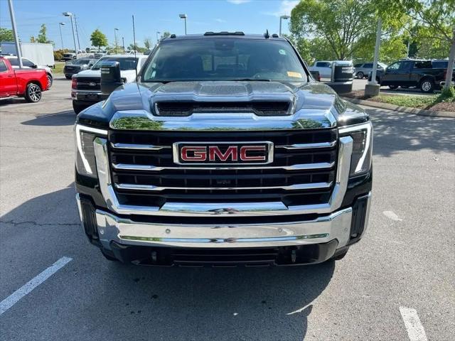 2025 GMC Sierra 2500HD 4WD Crew Cab Standard Bed SLT