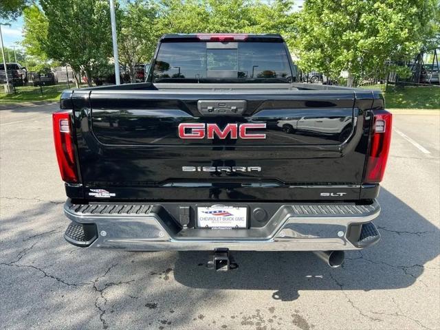 2025 GMC Sierra 2500HD 4WD Crew Cab Standard Bed SLT