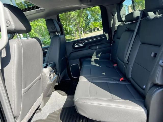 2025 GMC Sierra 2500HD 4WD Crew Cab Standard Bed SLT