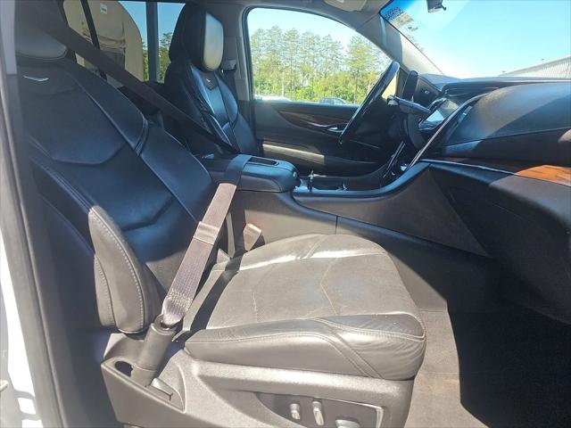 2018 Cadillac Escalade ESV Luxury