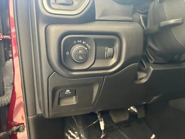 2025 Ram 1500 Tradesman Quad Cab 4x4 6'4" Box