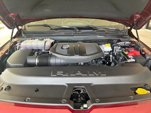 2025 Ram 1500 Tradesman Quad Cab 4x4 64 Box